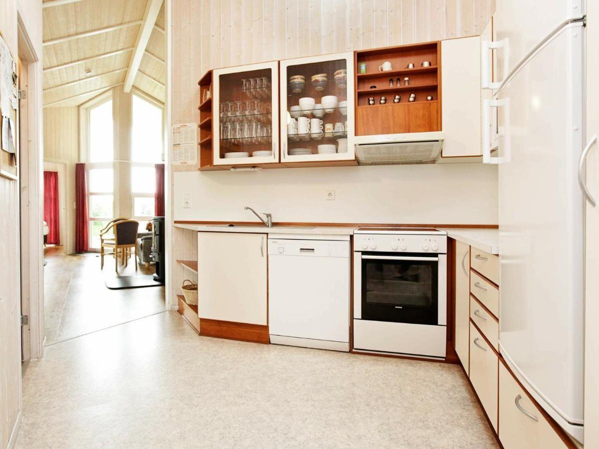 12 Person Holiday Home In أوترندورف الغرفة الصورة